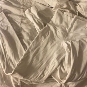 White lululemon leggings
